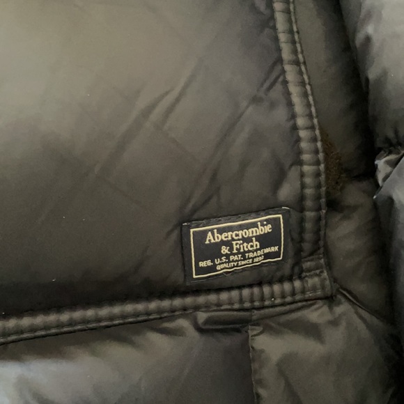 Abercrombie puffer jacket - Picture 2 of 6